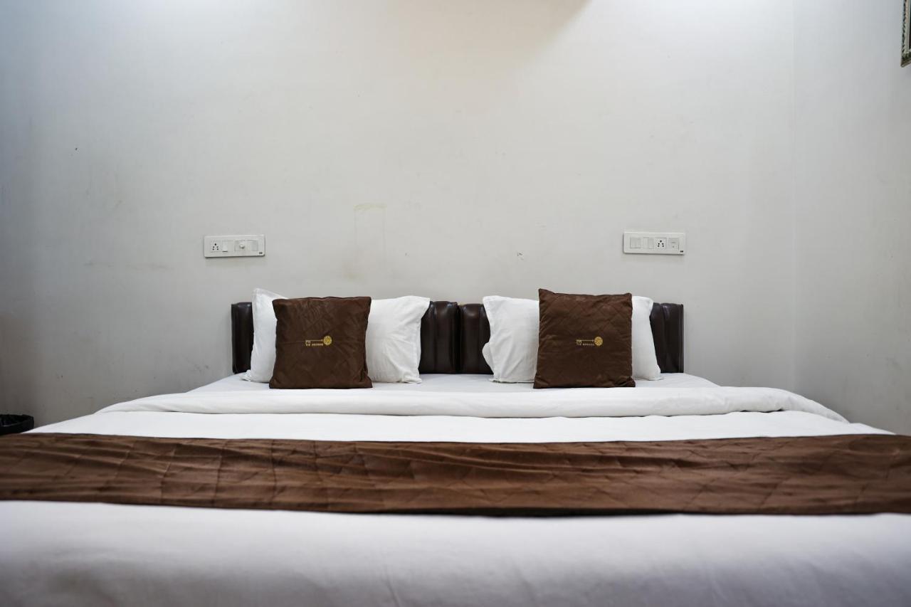 Hôtel The Browns à Nagpur Extérieur photo